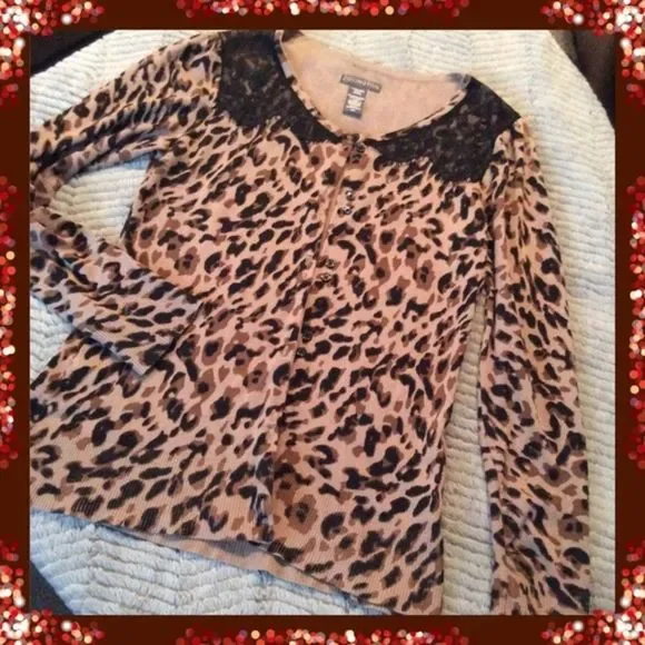 👀💞COVINGTON💞animal print sweater - Picture 1 of 4
